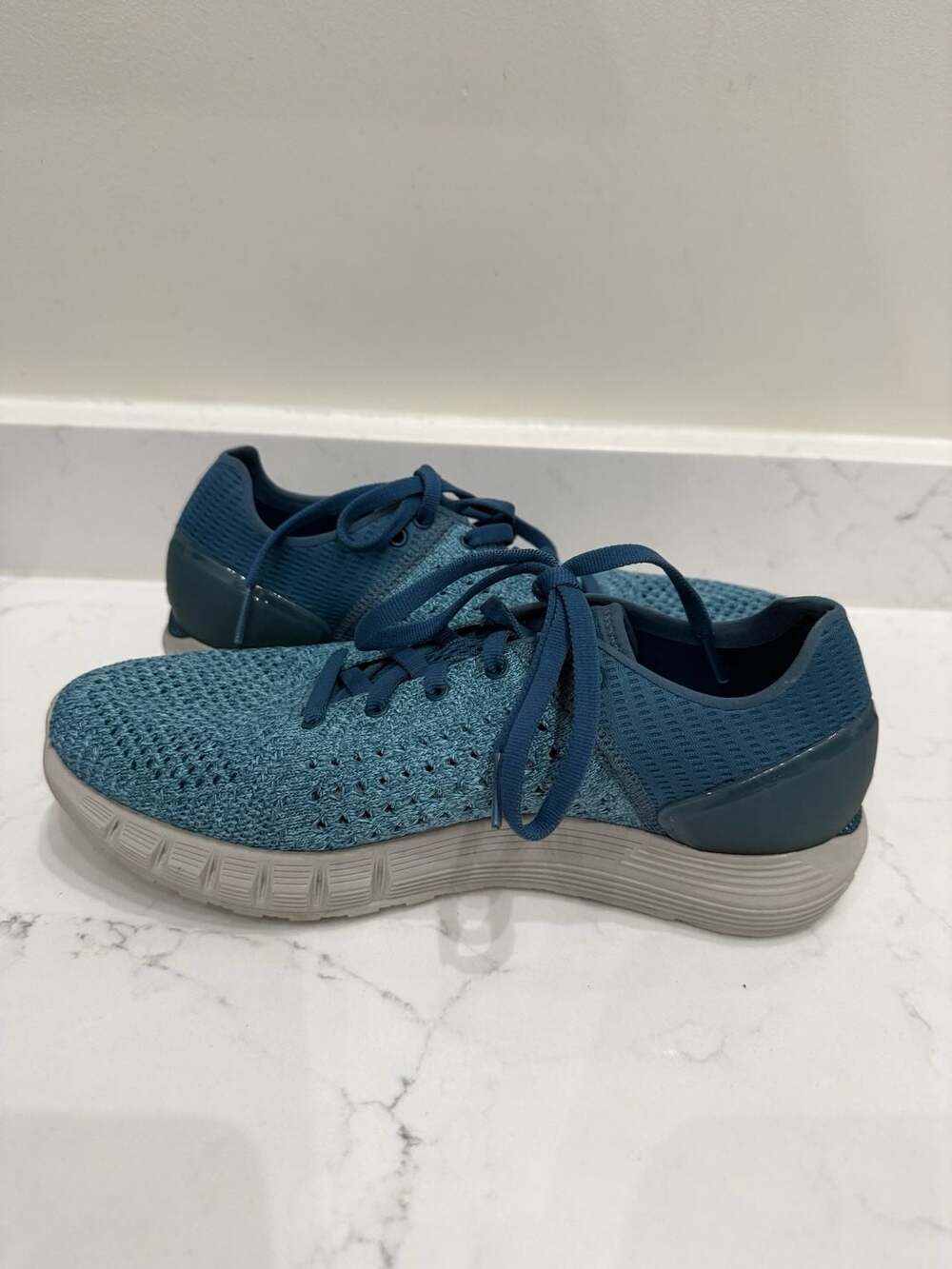 Under Armour Women's HOVR Sonic Running Shoes in Static Blue Ghost Grey Size 7